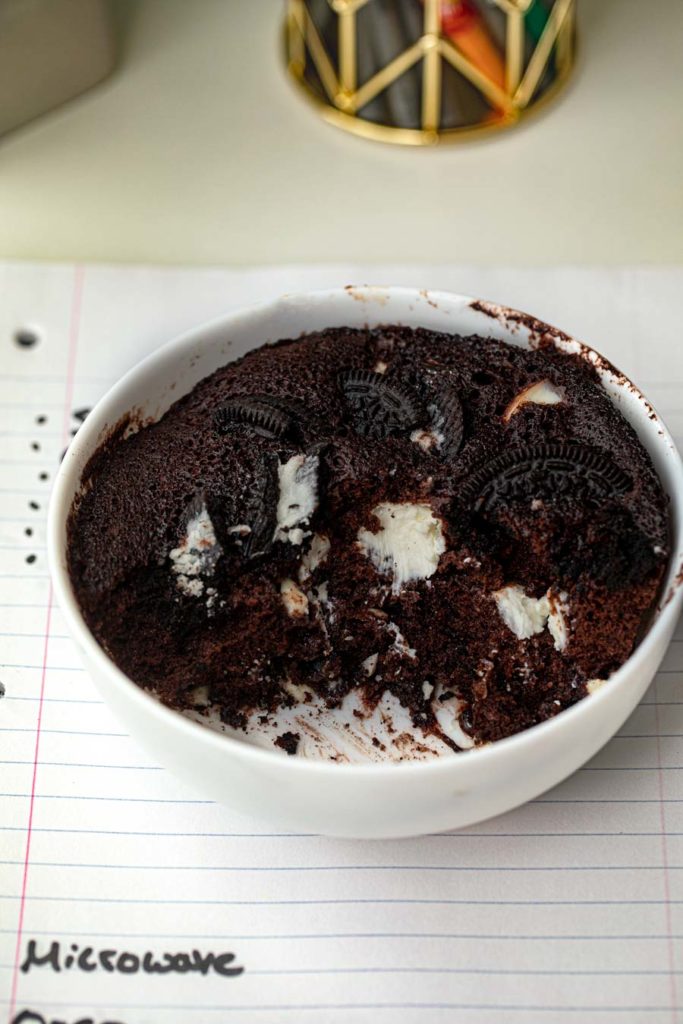 Microwave Oreo Chocolate Cake