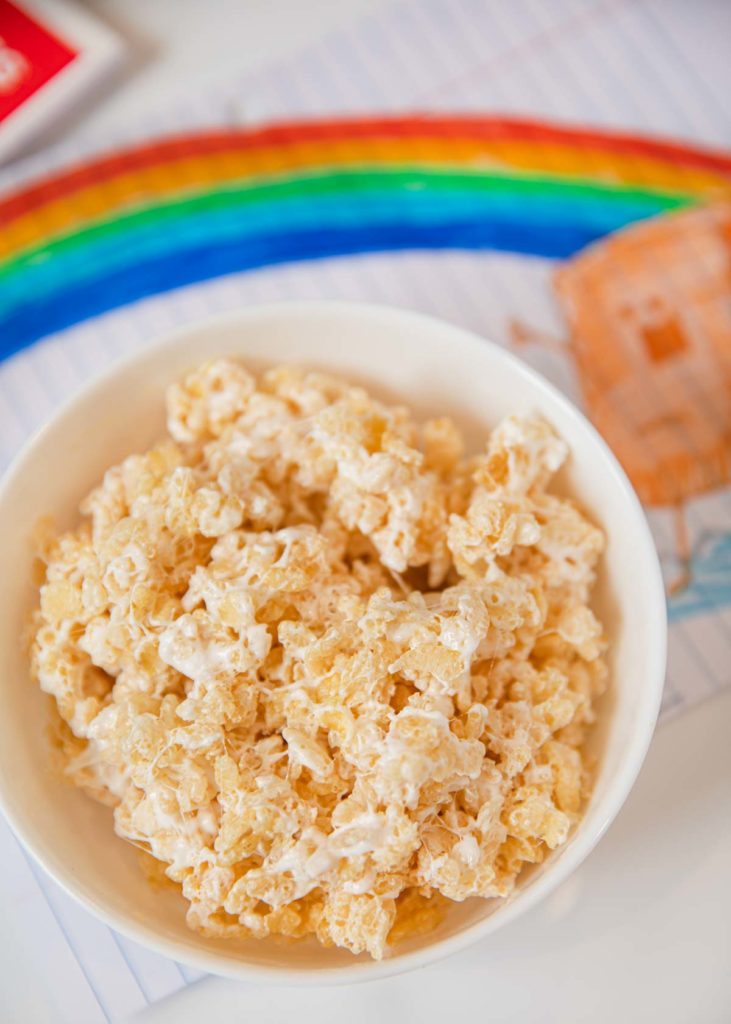 Microwave Rice Krispies Treat in cereal bowl