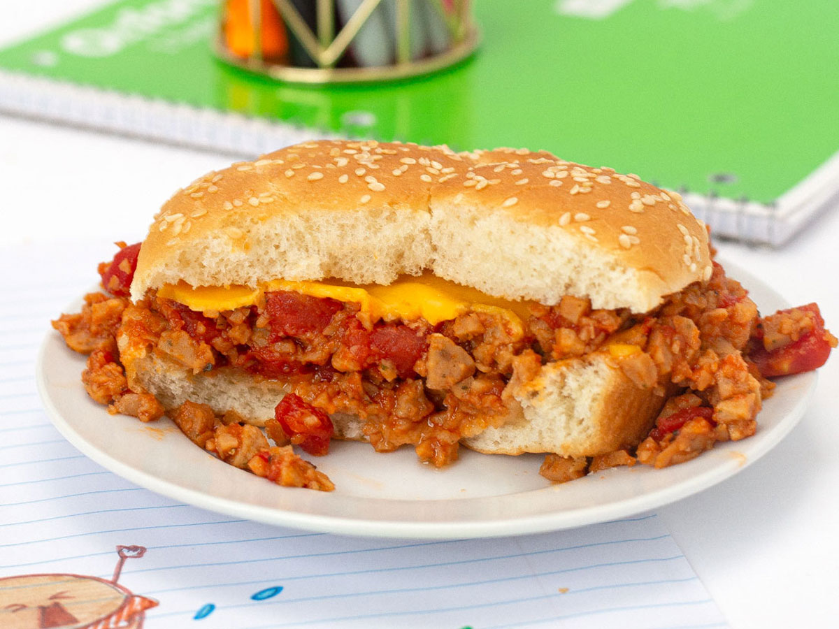 Microwave Sloppy Joes (Easy Dorm Food!) - Dorm Room Cook